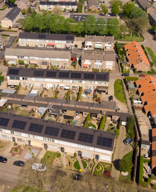 Zonnepanelen onmisbaar voor woningcorporaties